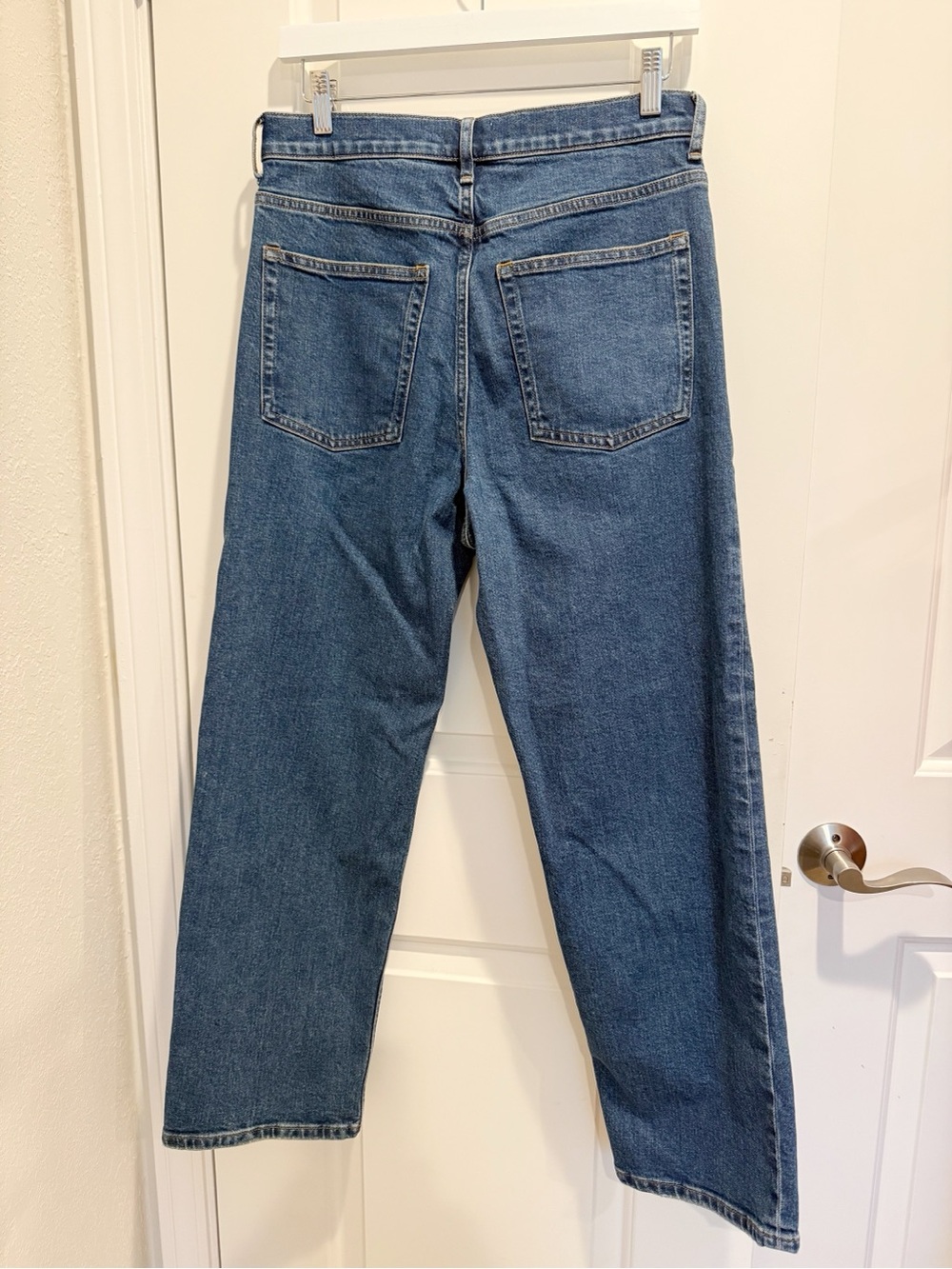 EVERLANE The Way-High Jean Straight Leg 27” inseam Medium Wash size 29 - Picture 3 of 8